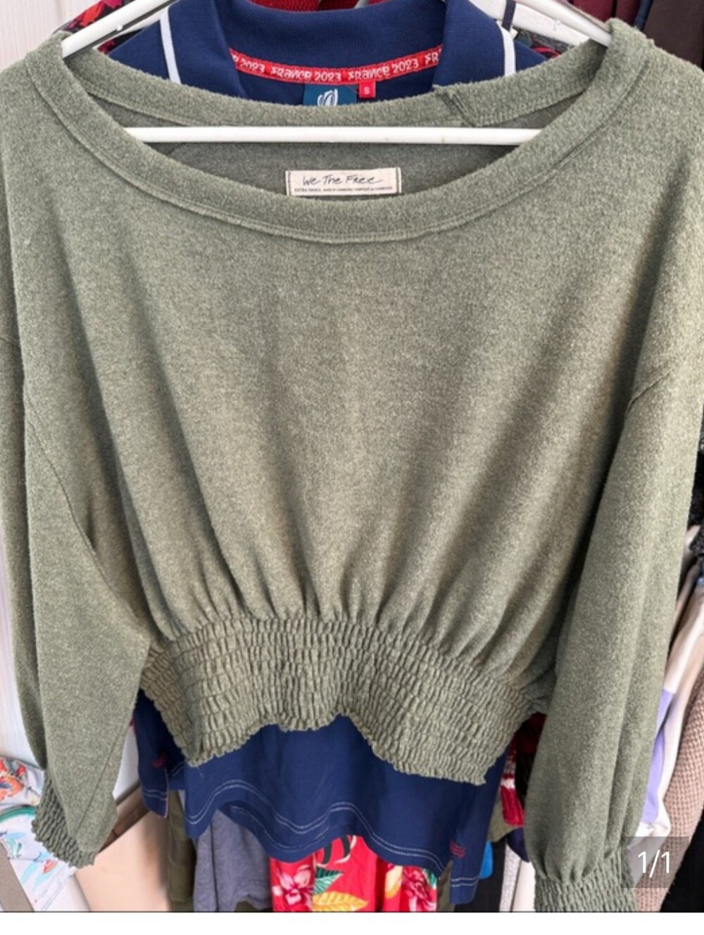 🐚We The Free open shoulder sweater with balloon sleeves & smocking @ hem/cuffs